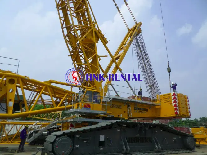  Sewa Unic Crane  bandara hasan sadikin bandung